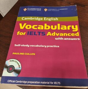 หนังสือ ติว IELTS เน้นคำศัพท์ที่เจอในข้อสอบบ่อยๆ